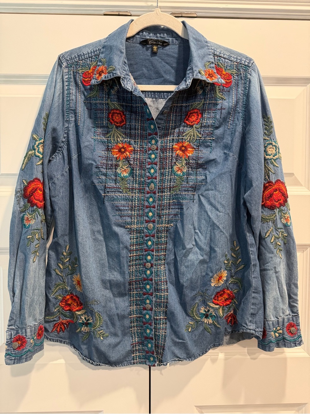 1 Bliss Lane Embroidered Blue Denim Floral Button-Up Shirt